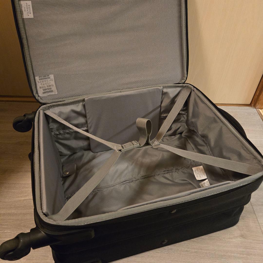 無印良品　半分の厚みで収納できるソフトキャリーケース　小型　36L　ブラック　黒