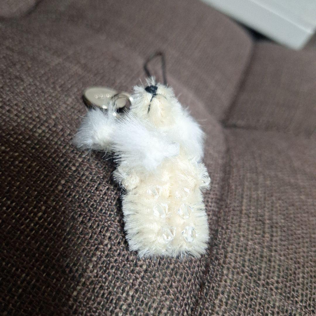 PRADA。ベアーストラップ