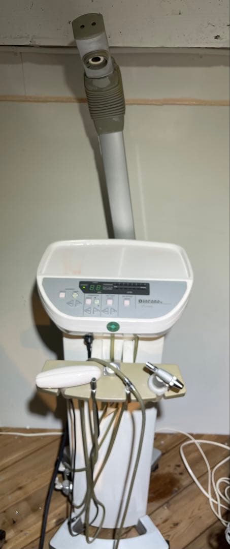 中古　タカラベルモントエトロワ　美容機器　スチーマー　タカラ