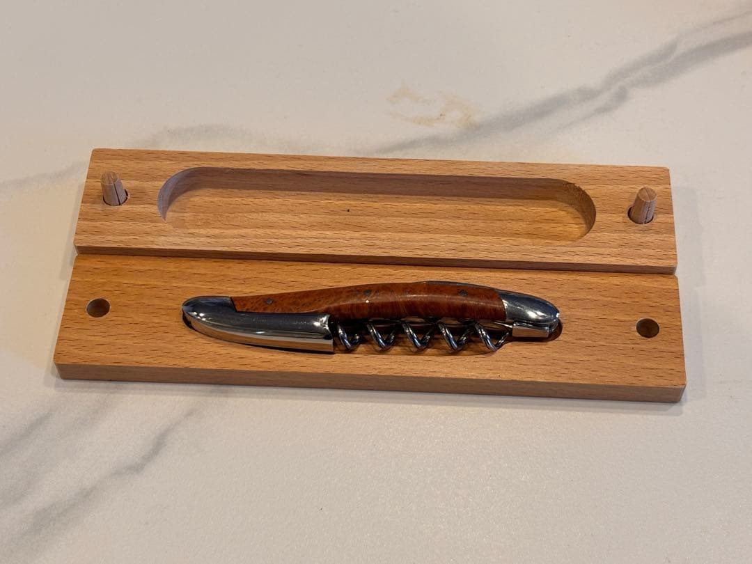 ラギオール　LAGUIOLE ソムリエナイフ　ローズウッド　ほぼ未使用