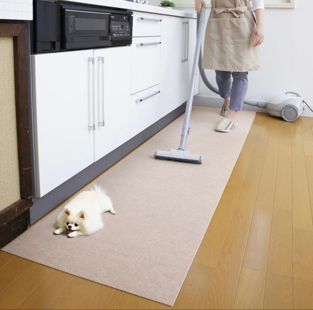 撥水ペット用保護マット日本製　60×240cm 床に吸着　洗濯可能　ベージュ3本