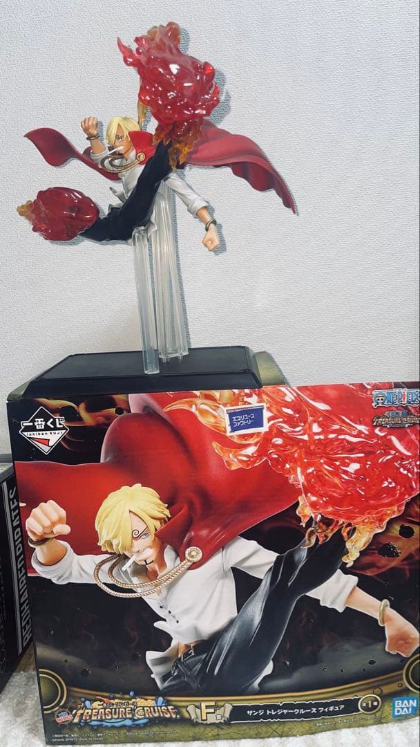 シャンクス REDシリーズ フィギュア 箱付き