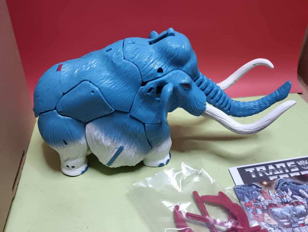 超激レア!開封品トランスフォーマー ボットコン2013限定品 ウルトラマンモス