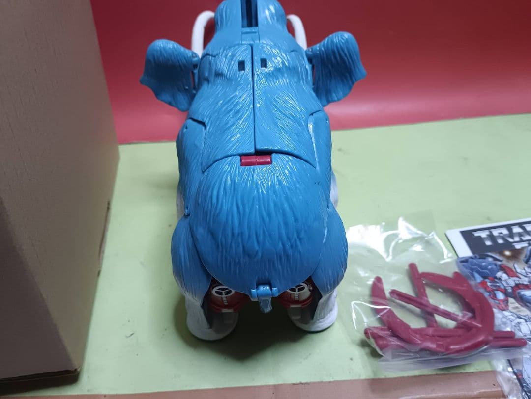 超激レア!開封品トランスフォーマー ボットコン2013限定品 ウルトラマンモス