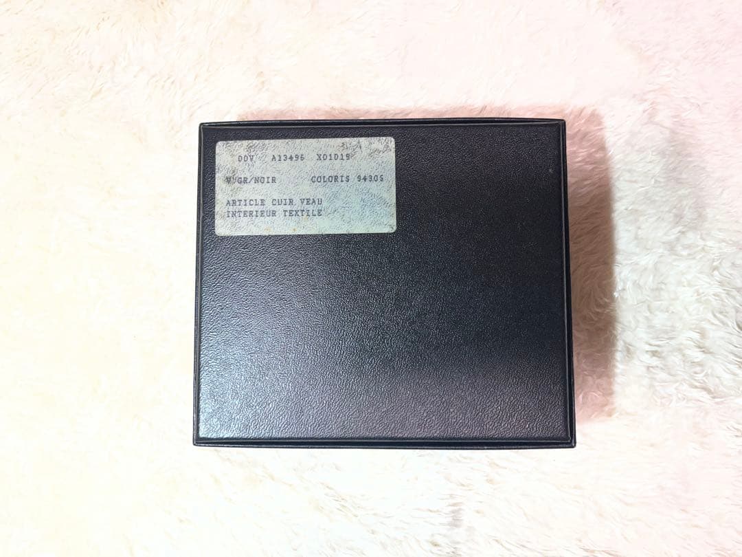 入手困難 CHANEL キャビアスキン ココマーク 二つ折り財布 ブラック