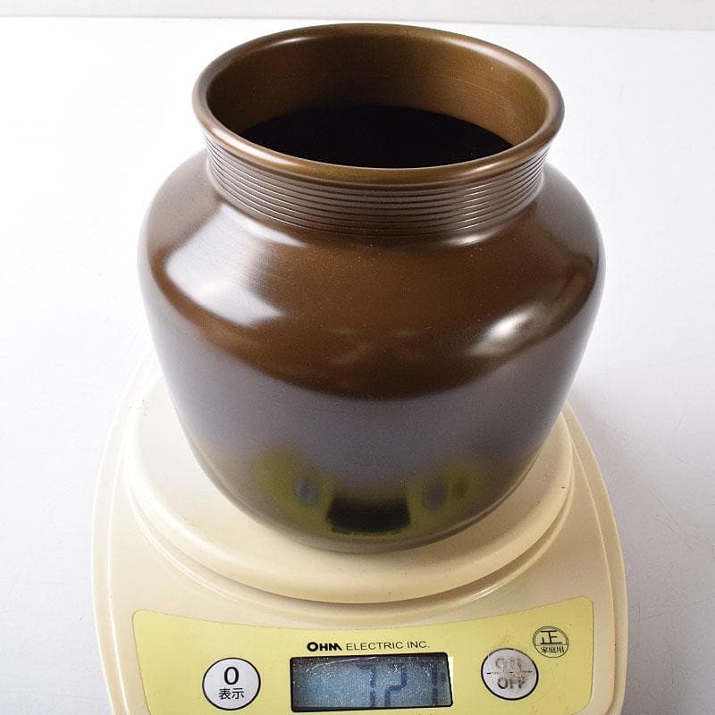 茶道具　釜師　川邊憲一(三代庄造)造　唐銅　口糸目　建水　共箱　N　R8397