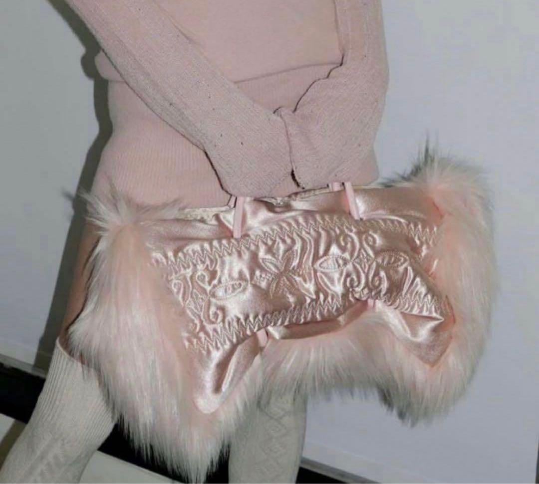 SCULPTOR Fluffy Slouchy Satin Bag ピンク