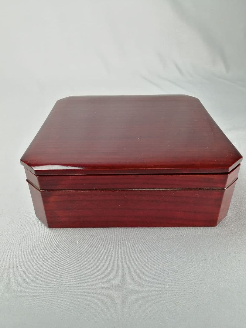 【茶事具】塗師岸信卿、指物師利斎造　和休好縁高　主菓子　漆器　菓子器201