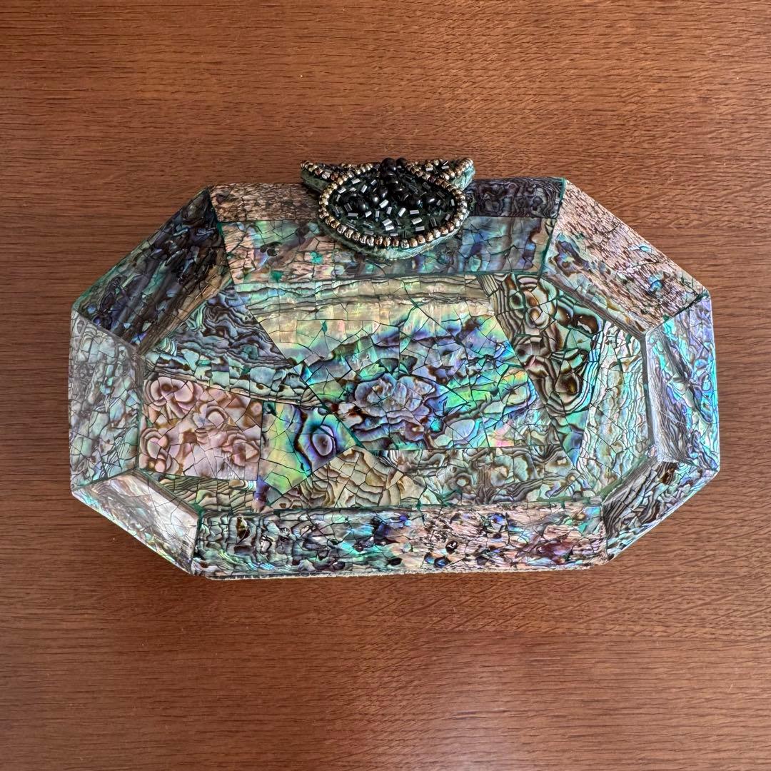 【美品】GRACE CONTINENTAL フラワーシェルクラッチ