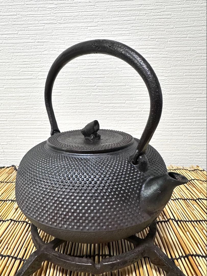 ＵＳＥＤ、良品　南部秀山堂　佐藤 勝弘作　１５型アラレ　en様売約済み