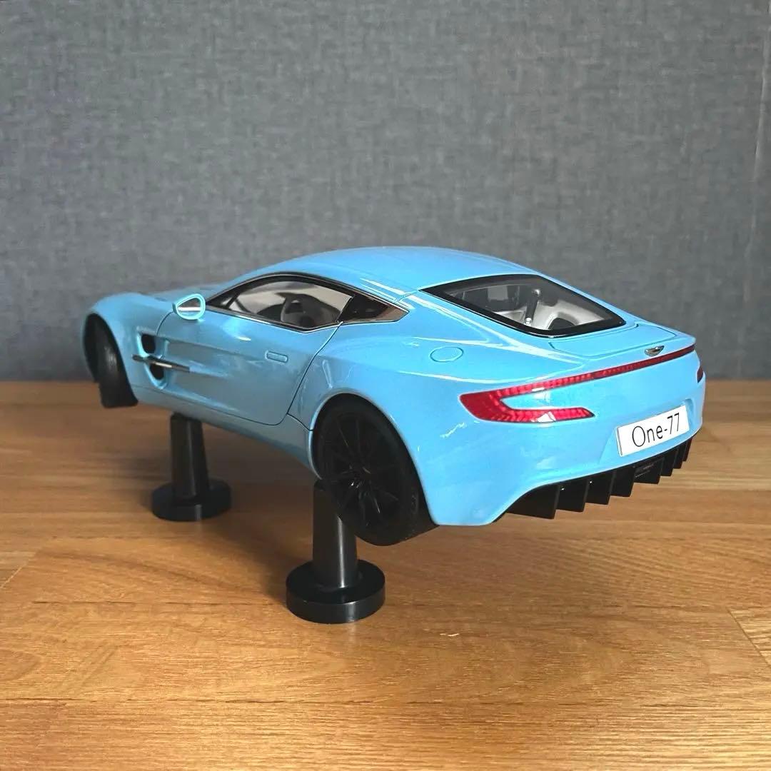 【ミニカー 美品】オートアート 1/18 アストンマーチン ONE-77