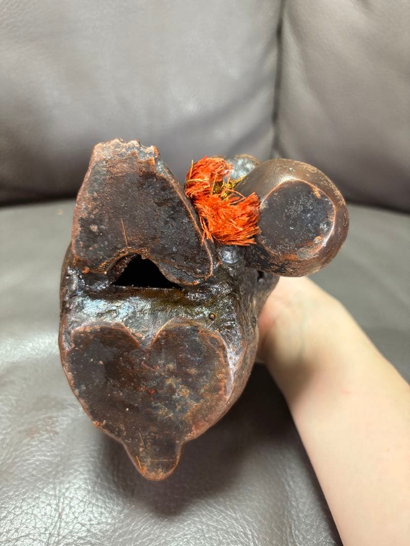 瓢箪を持つ猿　置物