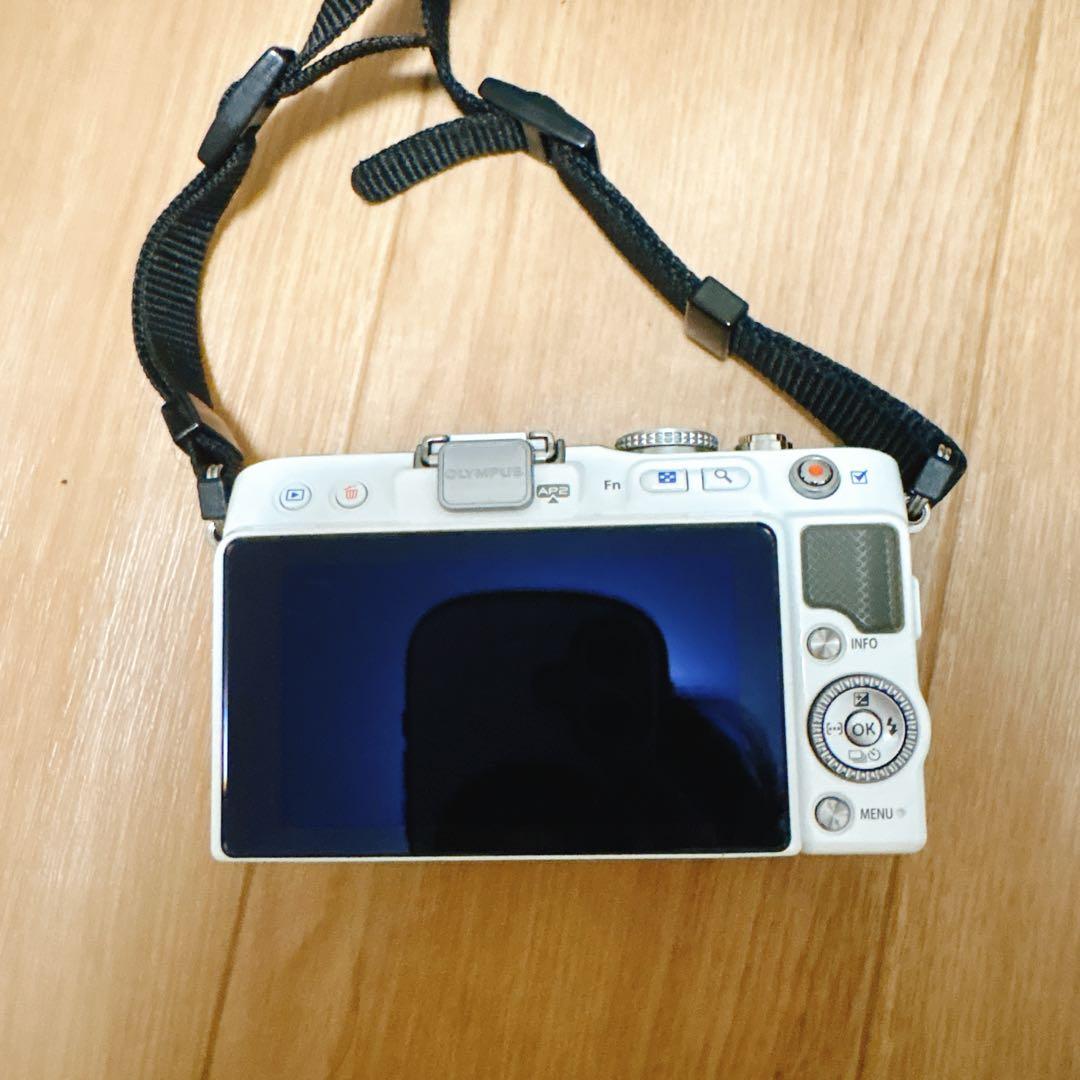 OLYMPUS PEN Lite E-PL3 ダブルズームレンズキット　ホワイト