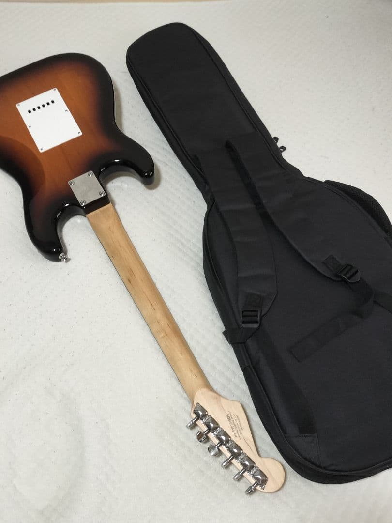 Squier by Fender スクワイヤー ストラト ケースオマケ多数付