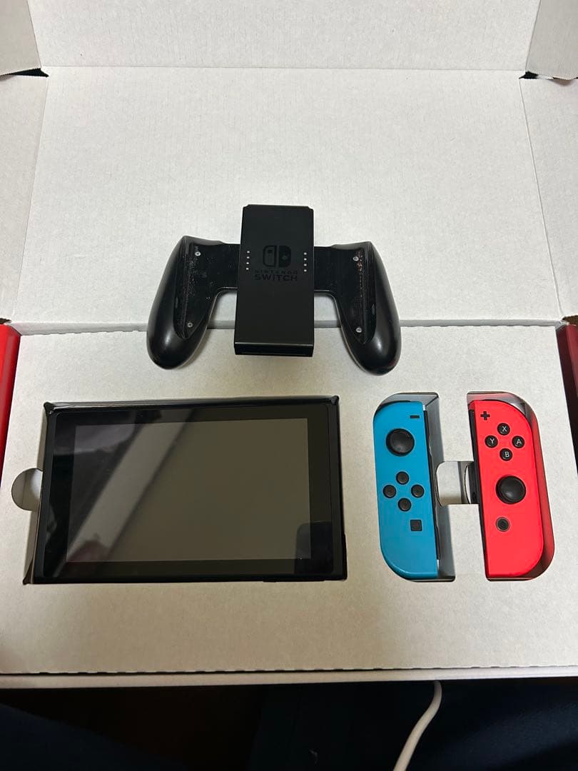 Nintendo Switch 本体 ネオンブルー/レッド