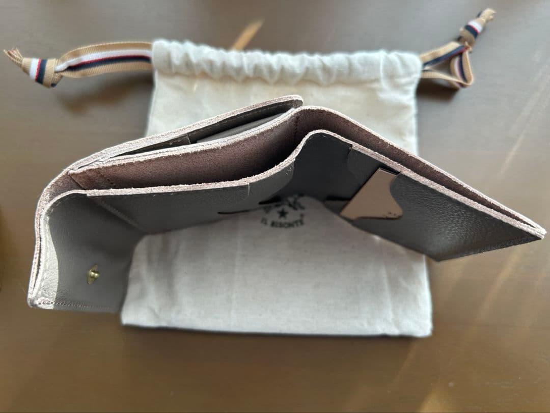 IL BISONTE 二つ折り財布 グレー SMW022