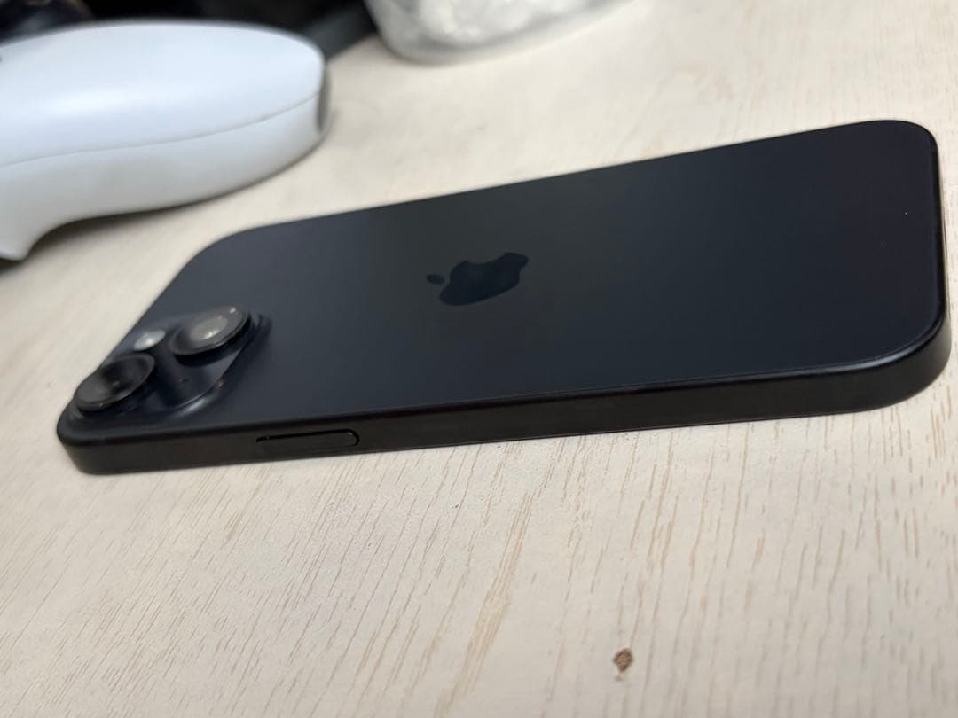 Apple iPhone 15 ブラック 本体