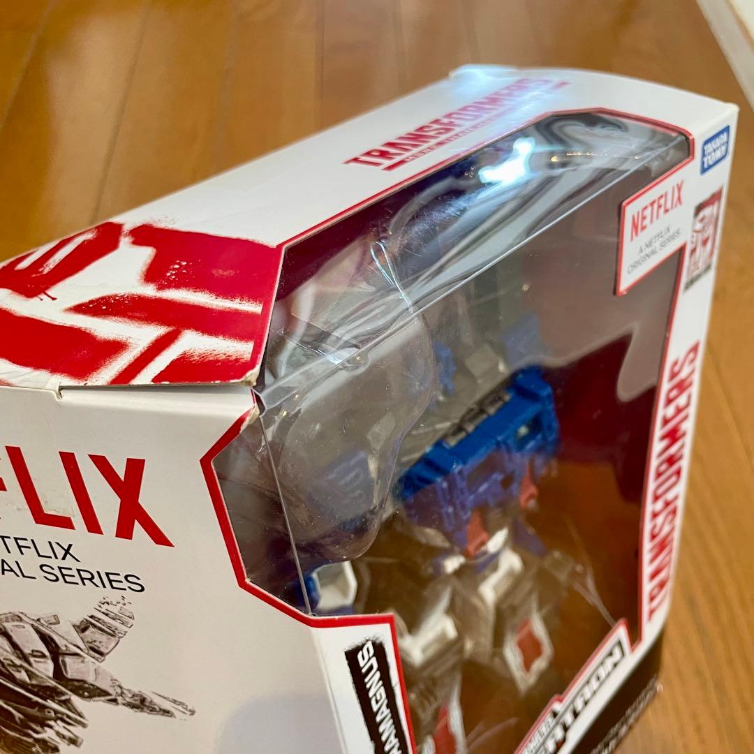 【未開封品】NETFLIX トランスフォーマー WFC-08 ウルトラマグナス