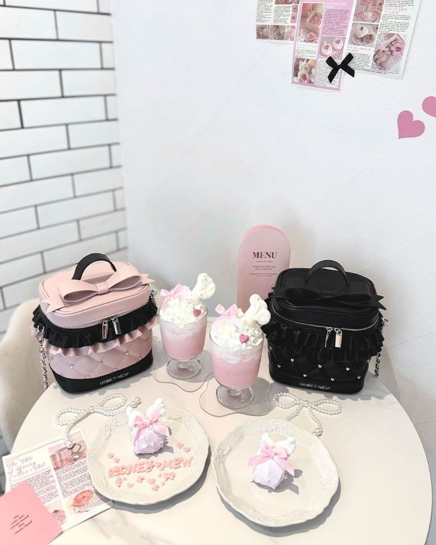 ミシェルマカロン　ハニーミュウ　ビッグリボンバニティショルダー　ブラック