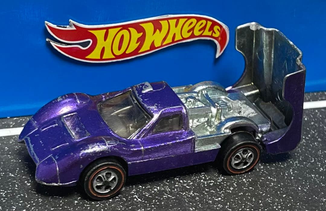 ホットウィール フォード J-CAR レッドライン スウィート 16