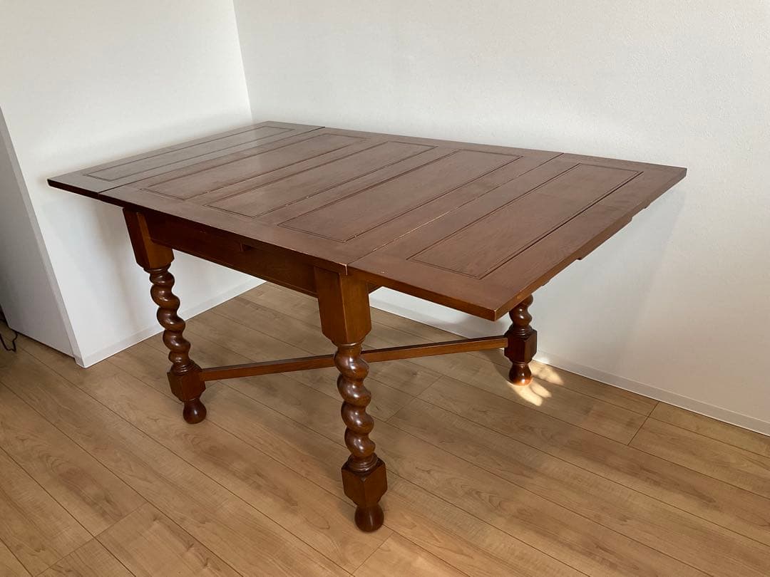 ドローリーフテーブル　ドロップリーフテーブル　ツイストレッグ