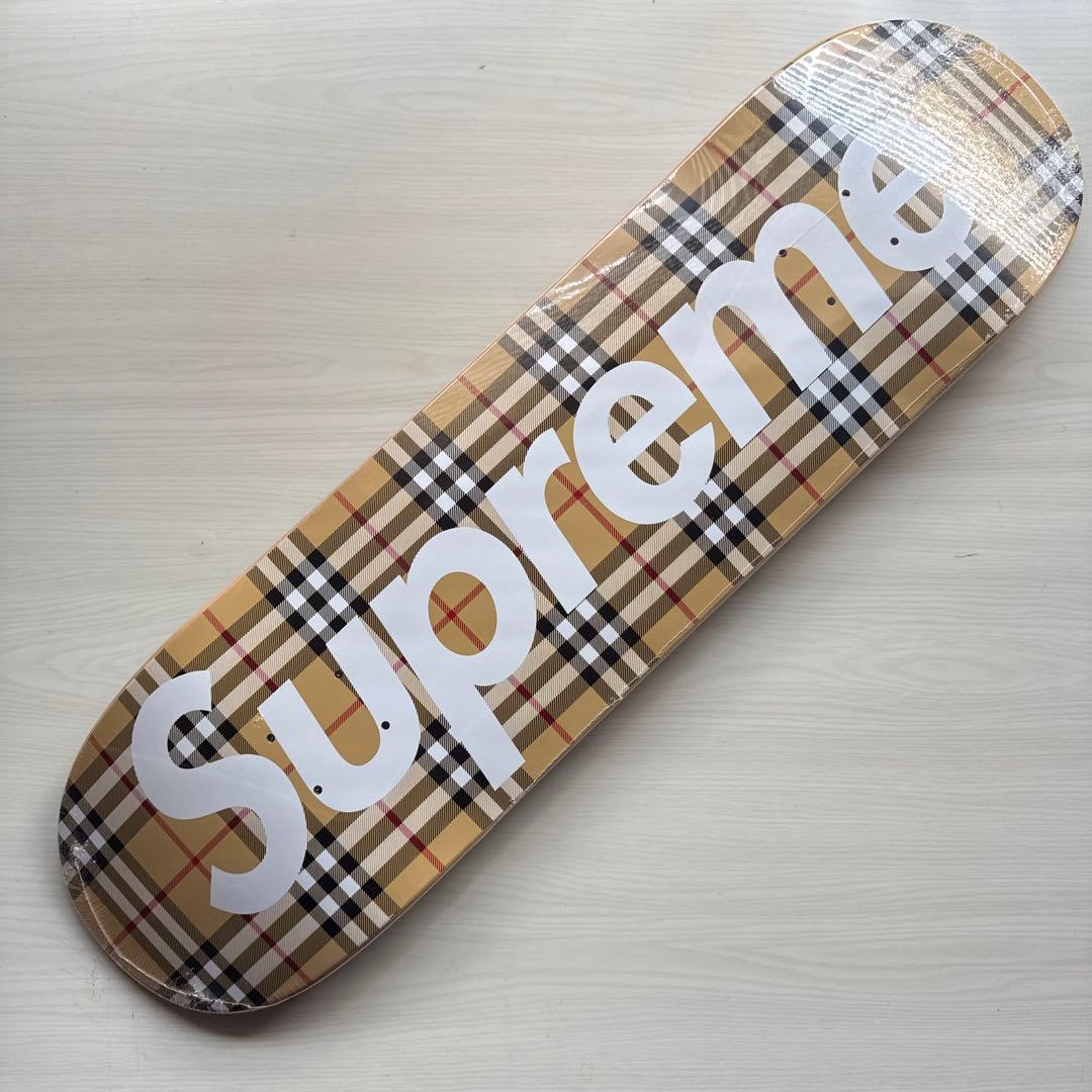 Supreme バーバリー コラボ スケートボード