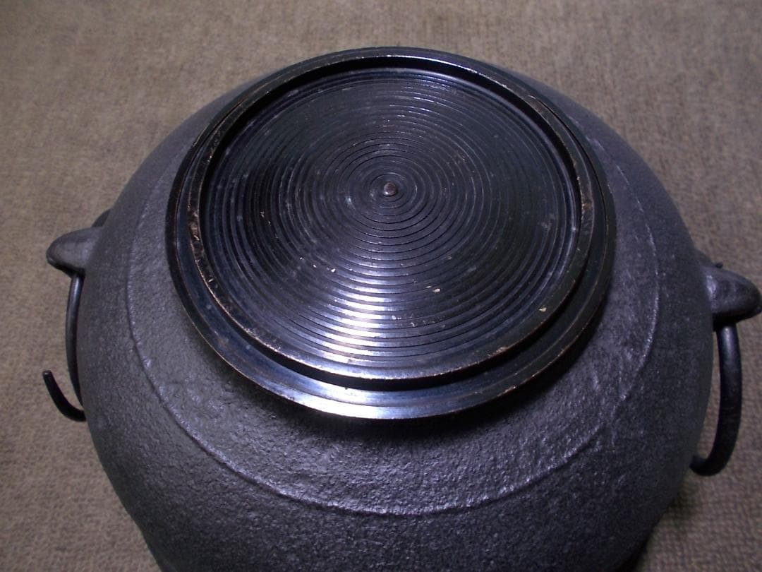 茶道具 野々田電熱器置炉セット 八百年の伝統釜師:菊池政光茶釜 茶釜 釜環 底瓦