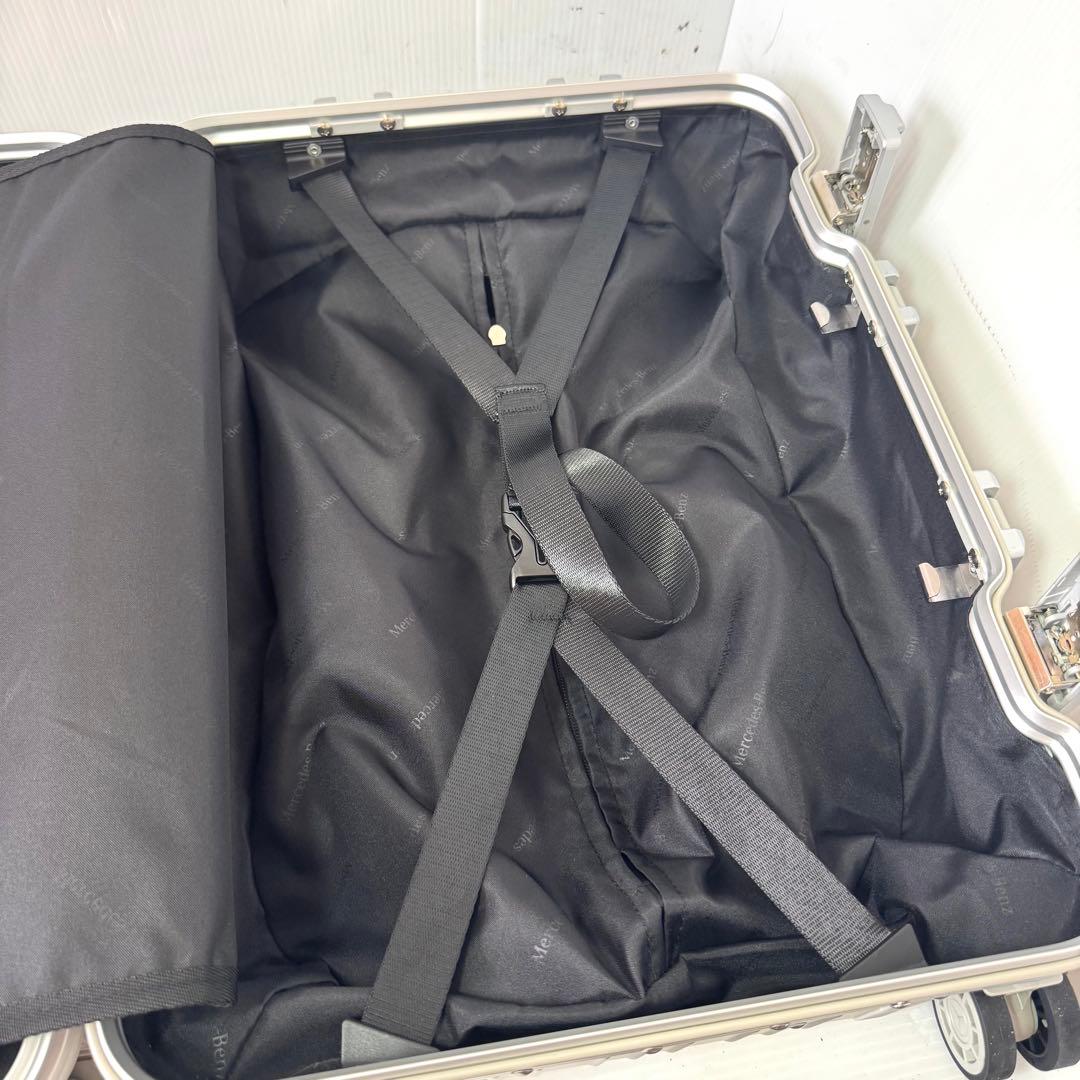 【新品未使用品】メルセデスベンツ アルミスーツケース 4輪 機内サイズ