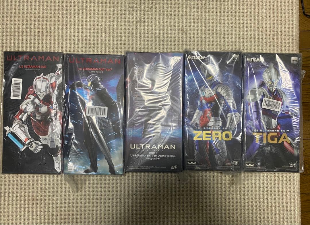 threezero ULTRAMAN SUIT4体＋weapon set 未開封