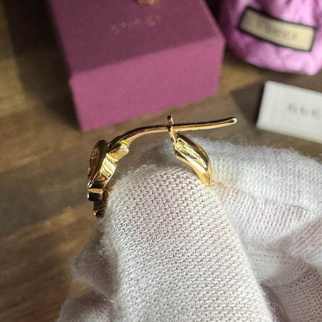 【美品】 グッチ フープピアス 現行モデル　774627 ロゴ ピアス　GP