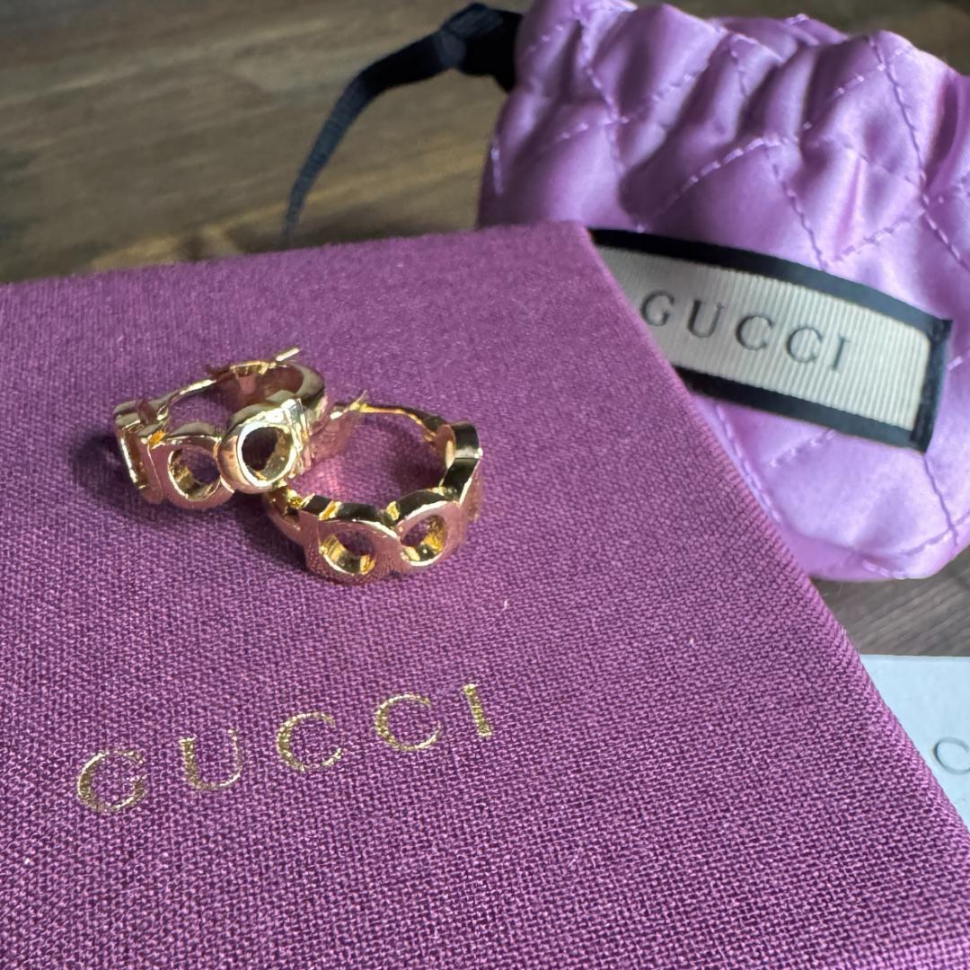【美品】 グッチ フープピアス 現行モデル　774627 ロゴ ピアス　GP