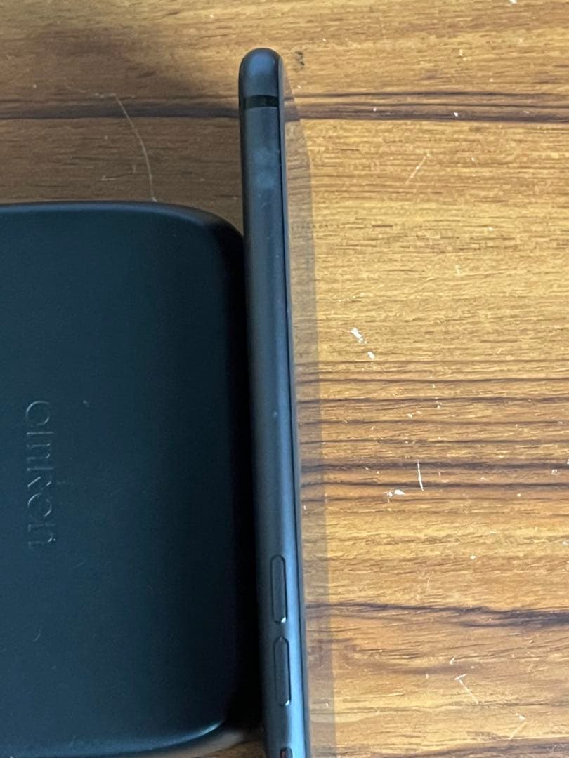 iPhone8 黒　64GB 美品