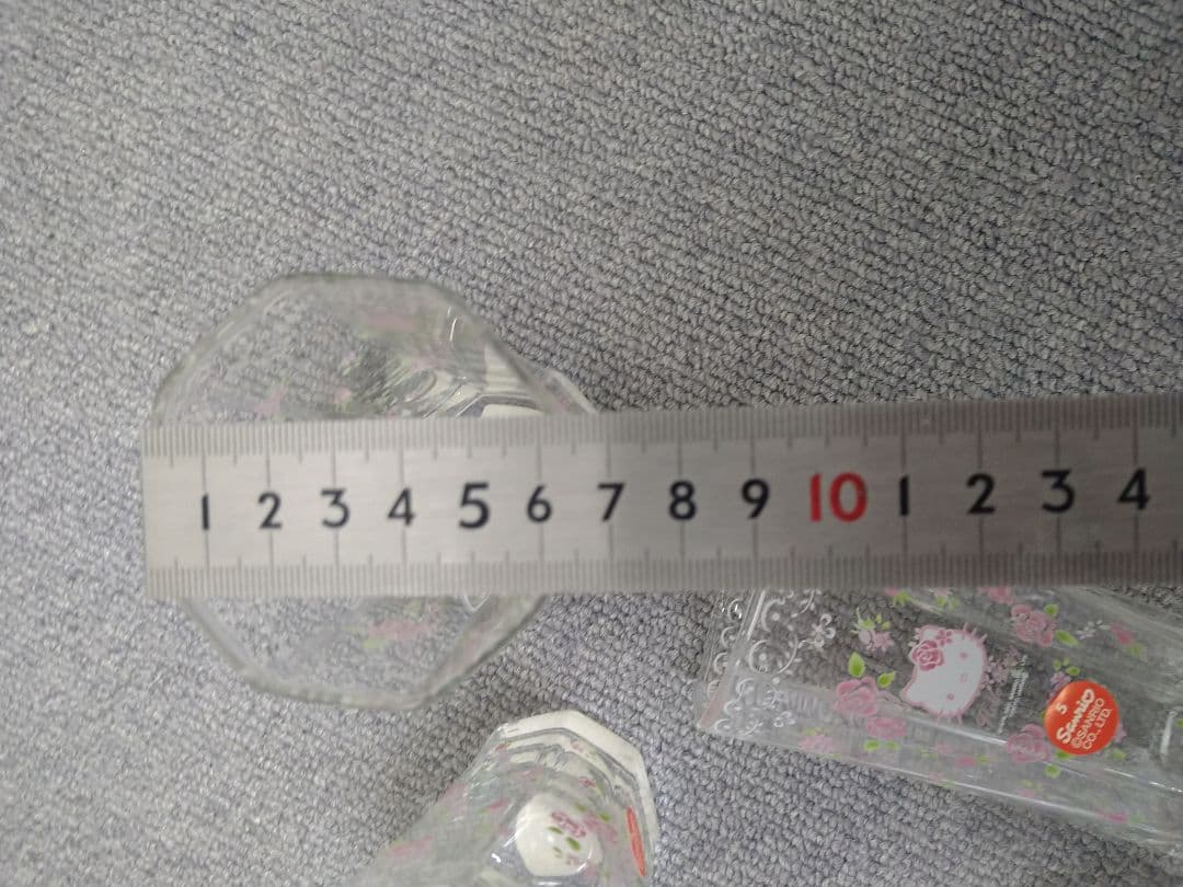 新品　希少　廃盤　昭和レトロ　ハローキティ 花柄 ガラスコップ 5個セット