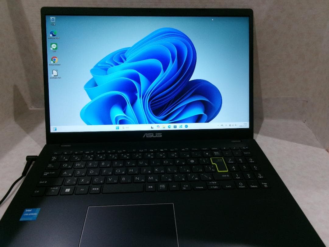 大特価!2024年販売モデル ASUS E510KA-N441BWS 美品