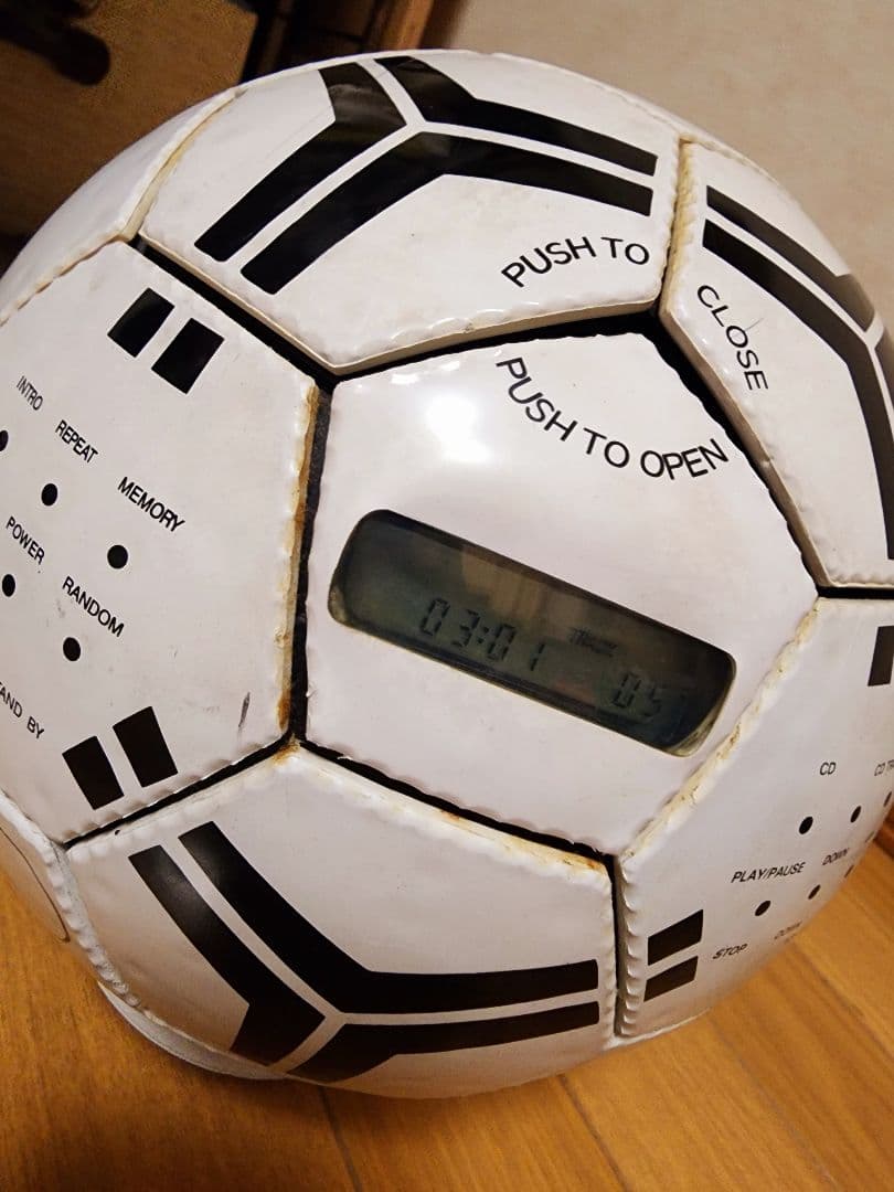 カルビー サッカーボール型CDプレイヤー CDデッキ