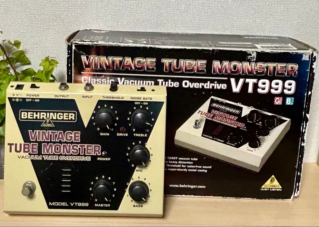 ギター BEHRINGER VINTAGE TUBE MONSTER VT999