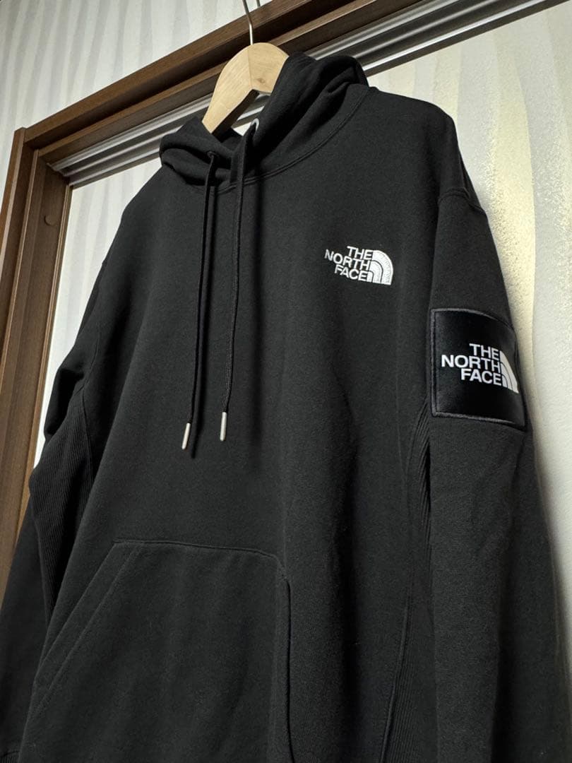 【新品未使用】THE NORTH FACE スクエアロゴパーカー　NT12333