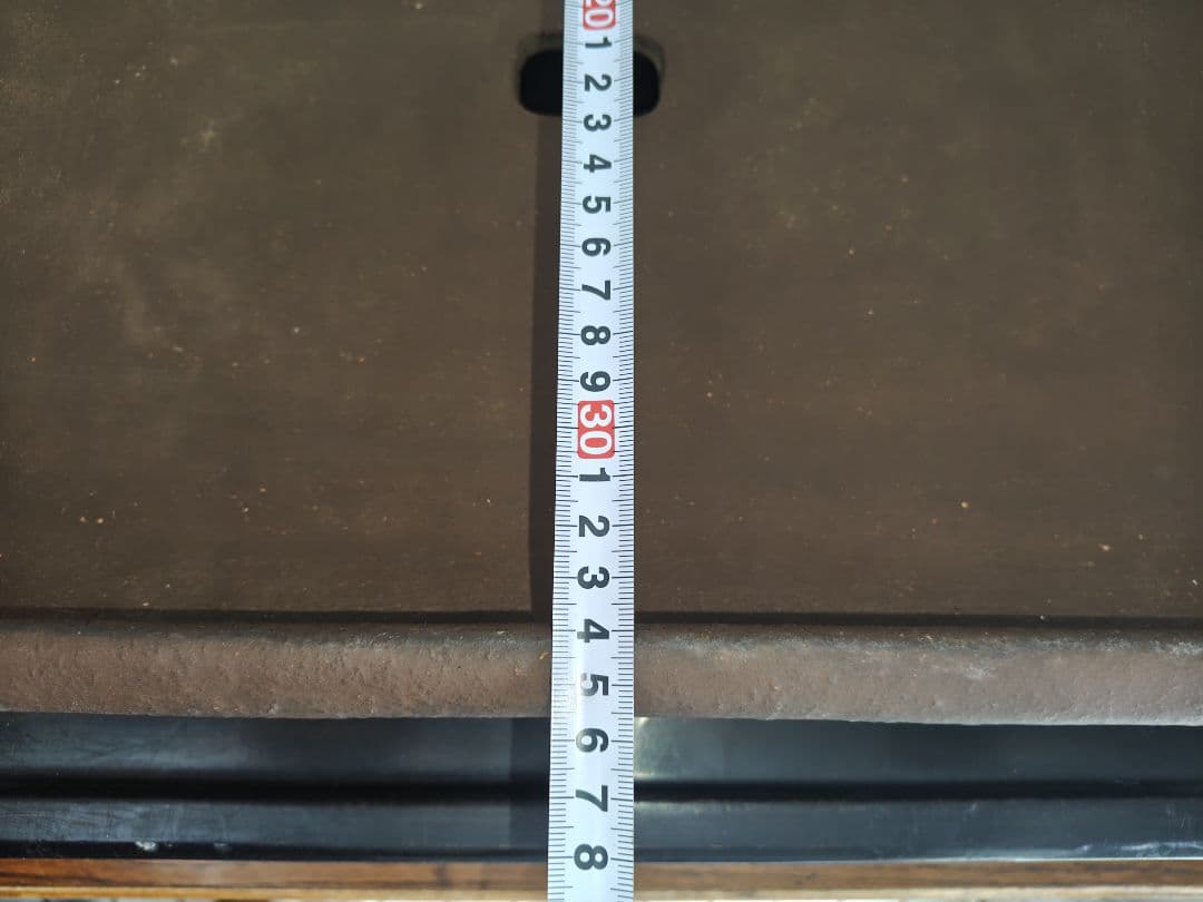 茶色の陶器製四角鉢　落款あり 中型