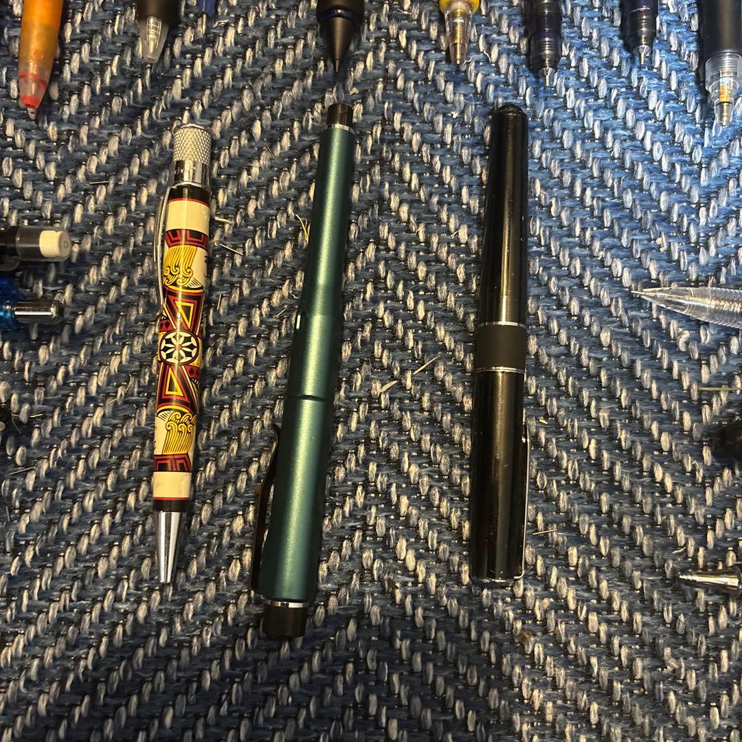 クルトガダイブ　吉田カバン筆箱　シャーペン　ペンなどまとめ売り