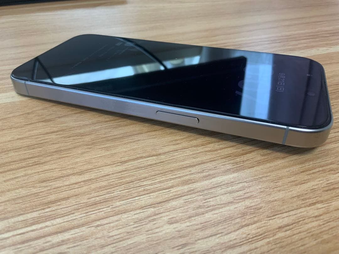 Apple iPhone 15 Pro ナチュラルチタニウム 128G