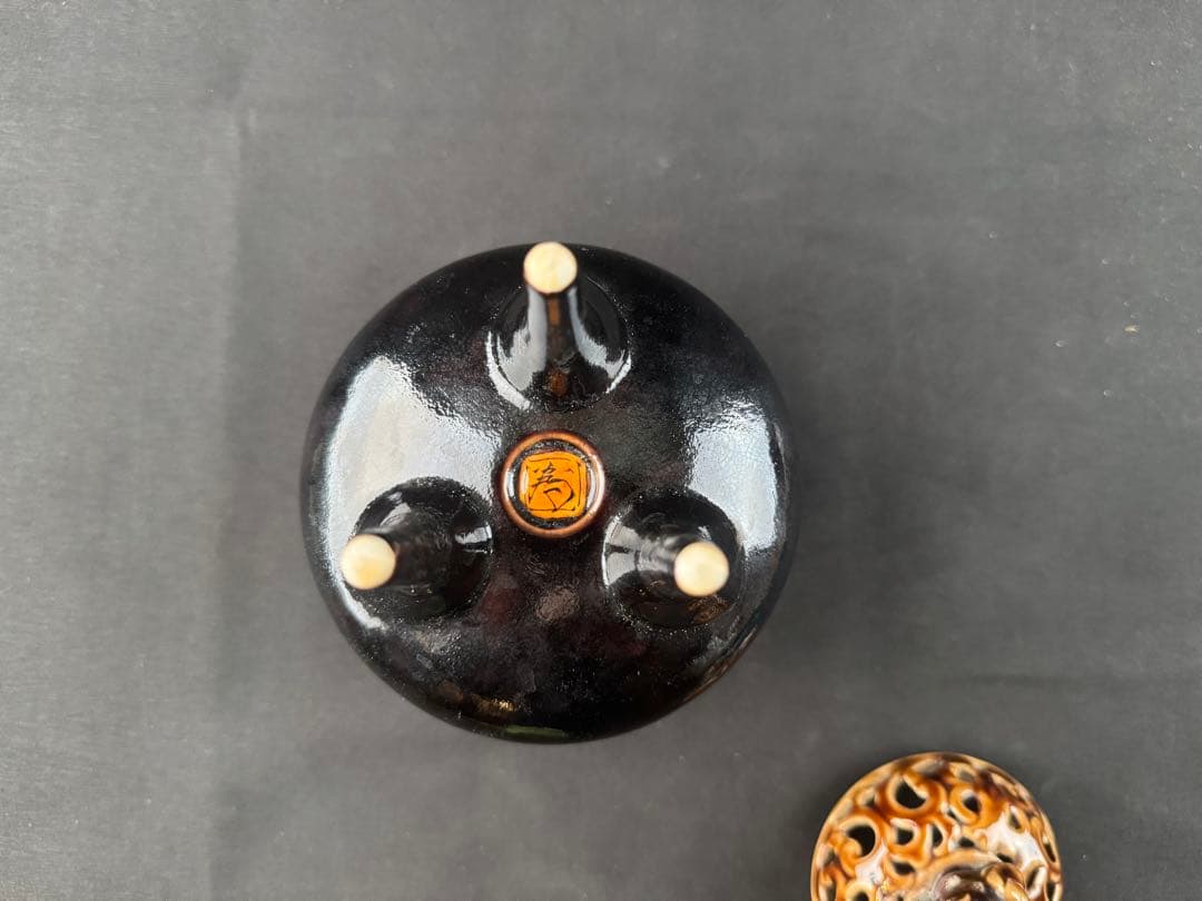 三ツ井為吉作 深厚釉香炉 九谷焼 火焔文皇玉獅子 高足三足 本物保証