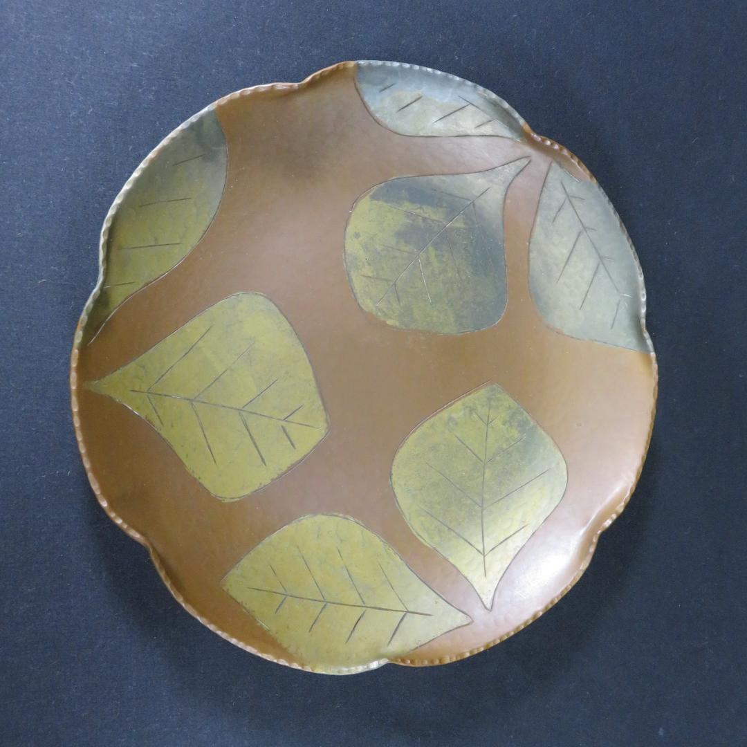 銅製 菓子皿 葉っぱ 落葉 秋 在銘