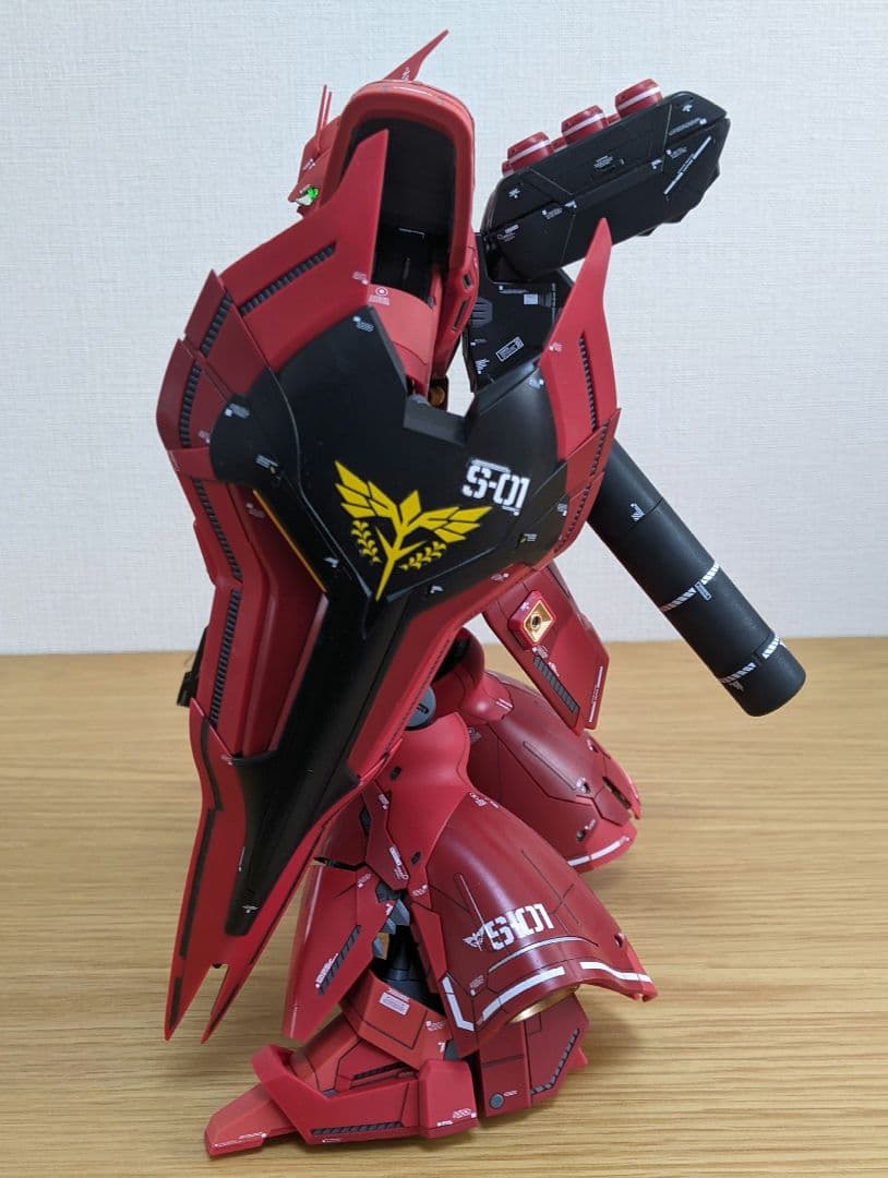 「アクシズ、行け！忌まわしい記憶と共に！」ガンプラ完成品MGサザビーver.ka