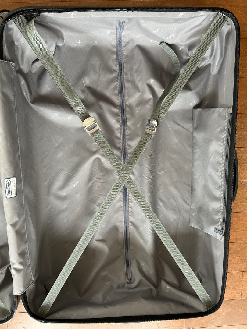 RIMOWA 86L 4輪　TSAロック付　ブラック