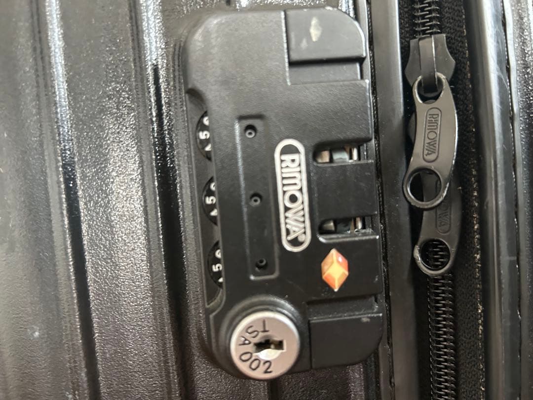 RIMOWA 86L 4輪　TSAロック付　ブラック