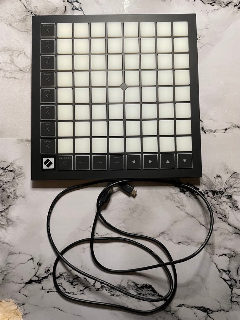 Novation Launch Pad X MIDI パッド　動作確認済