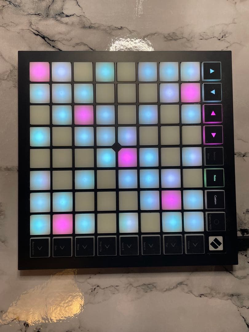 Novation Launch Pad X MIDI パッド　動作確認済