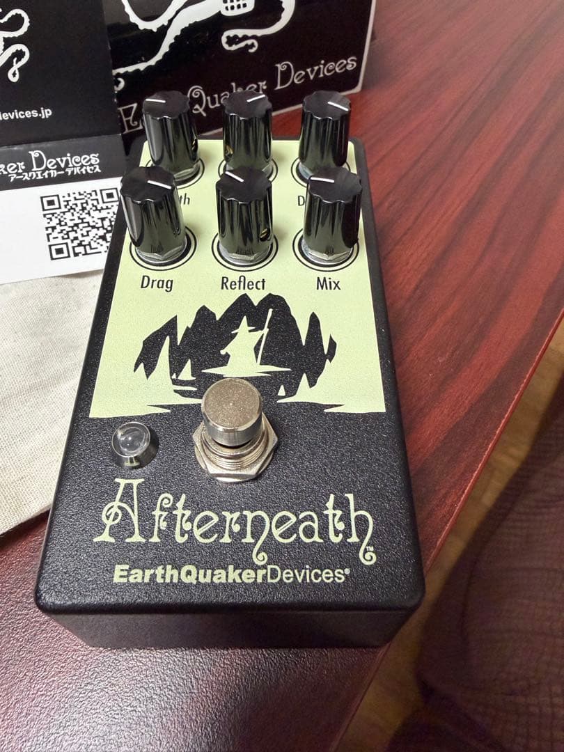 ギター EarthQuaker Devices Afterneath