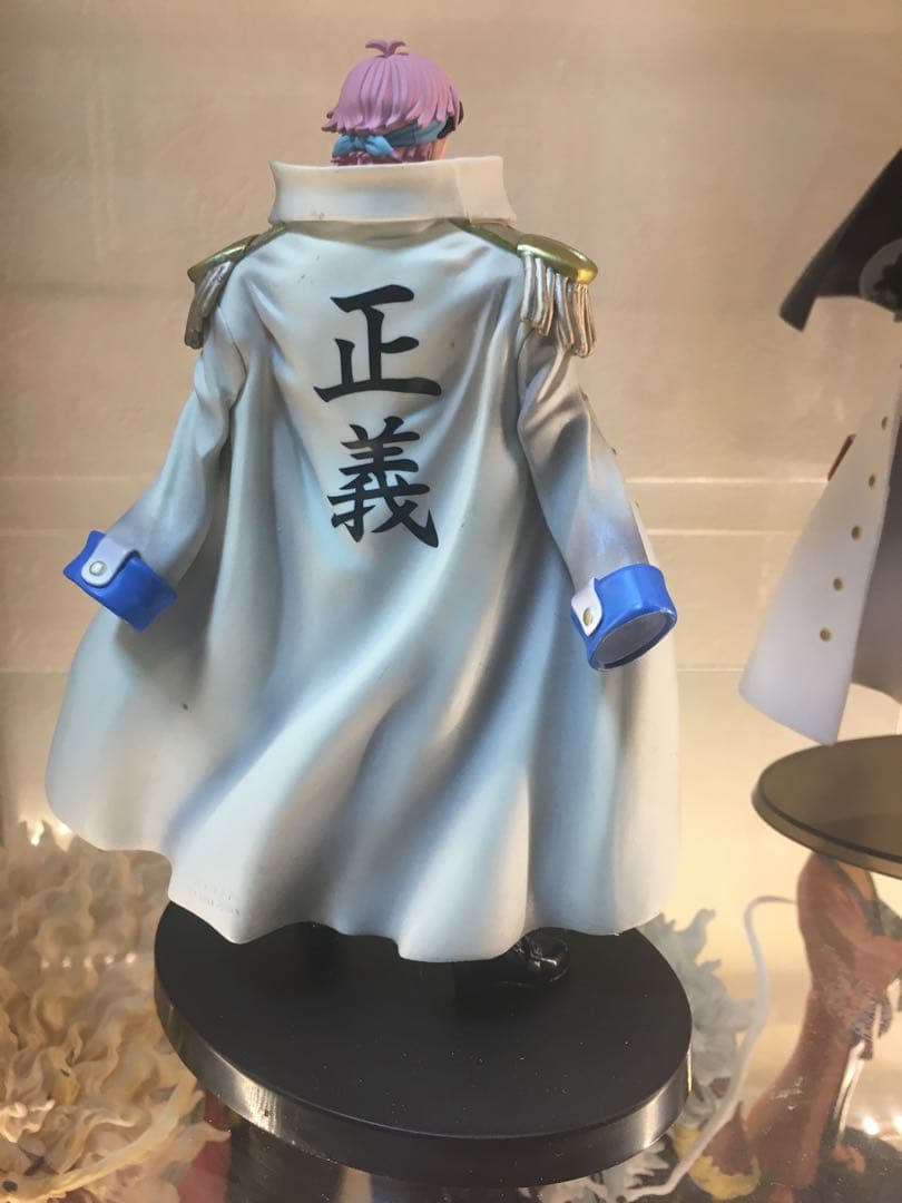 ワンピース　海軍フィギュア11体まとめ売り 黄猿、赤犬、緑牛、センゴク、ガープ他