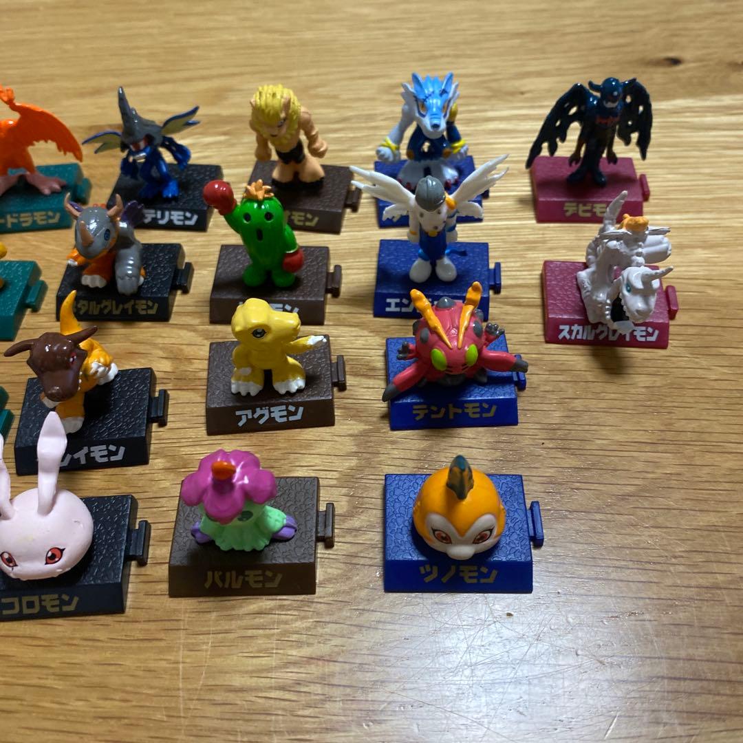 森永 デジモンアドベンチャー チョコスナック 22体　まとめ売り